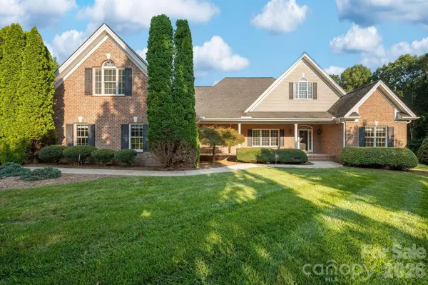 1851 29th Avenue PL NE, Hickory, NC 28601