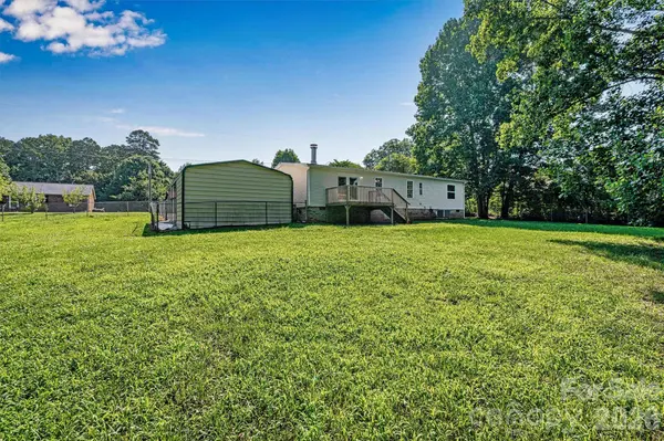 5135 36th Street DR NE, Hickory, NC 28601