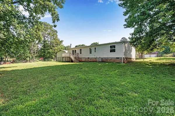 5135 36th Street DR NE, Hickory, NC 28601