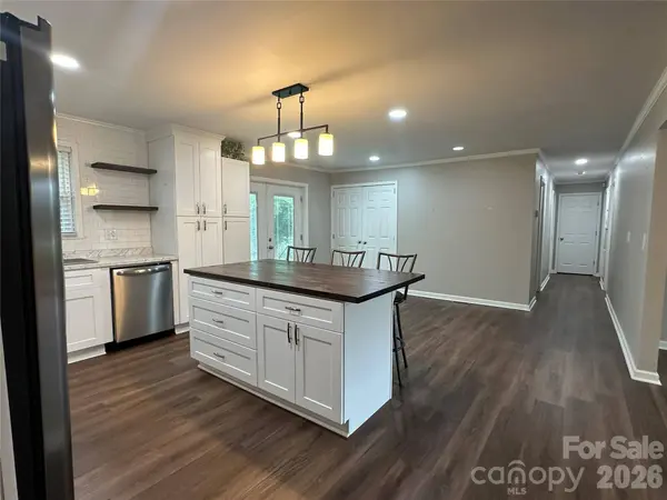 1807 Forest Hills PARK SW, Lenoir, NC 28645