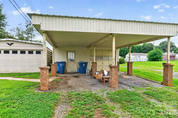 165 34th ST NW, Hickory, NC 28601
