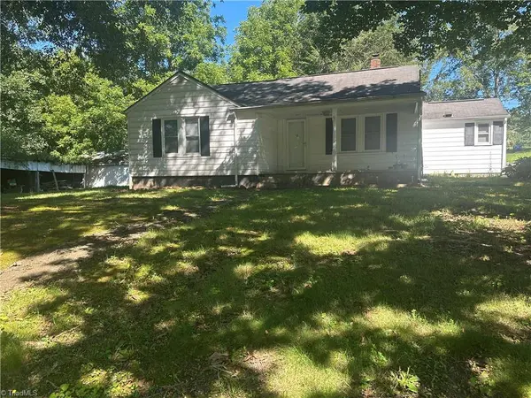 4694 S NC Highway 18, Boomer, NC 28606