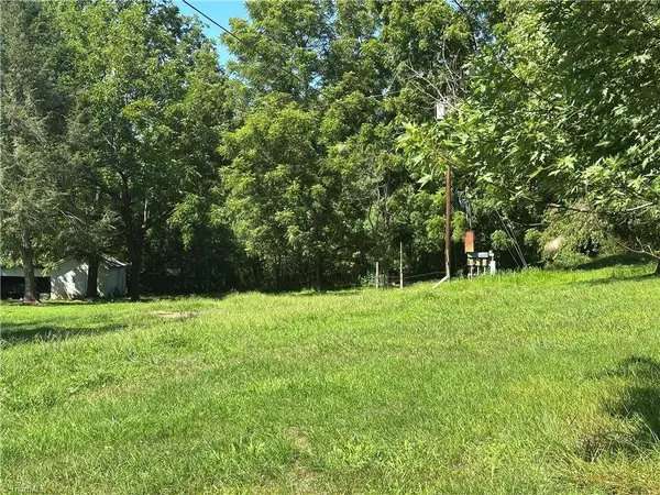 4694 S NC Highway 18, Boomer, NC 28606