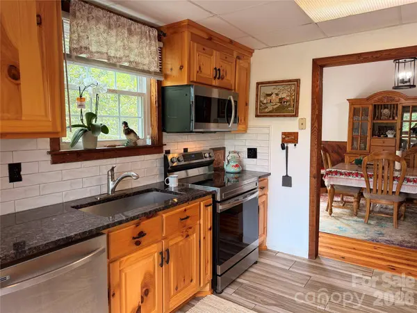 4991 Albert Williams RD W, Connelly Springs, NC 28612