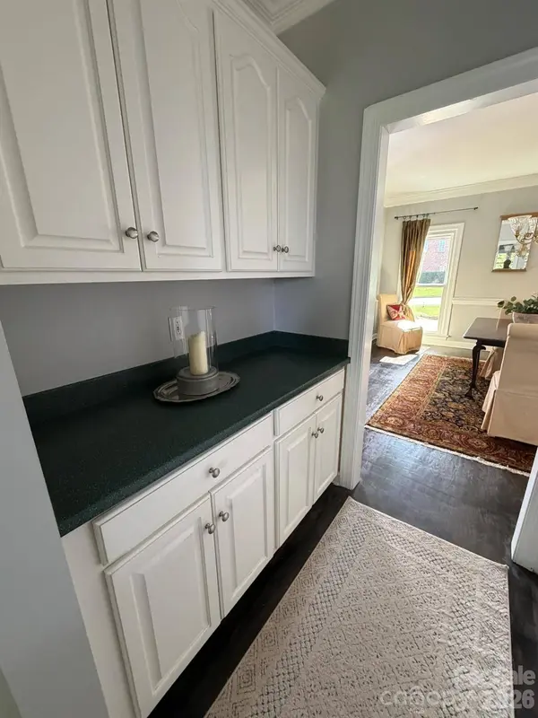 232 40th Avenue DR NW, Hickory, NC 28601