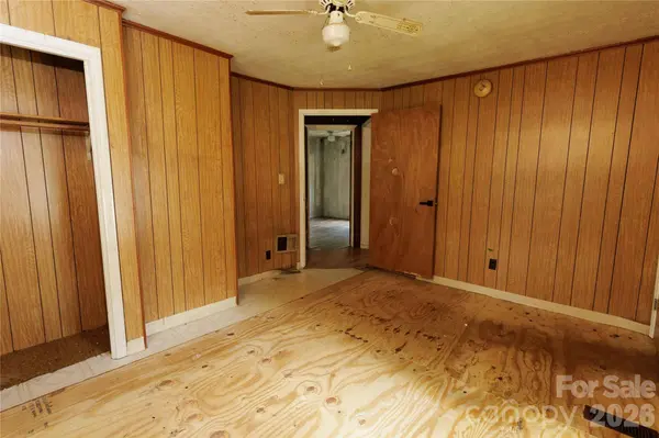 329 Finley AVE NW, Lenoir, NC 28645