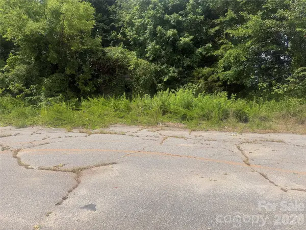 5621 Oxford School RD, Claremont, NC 28610
