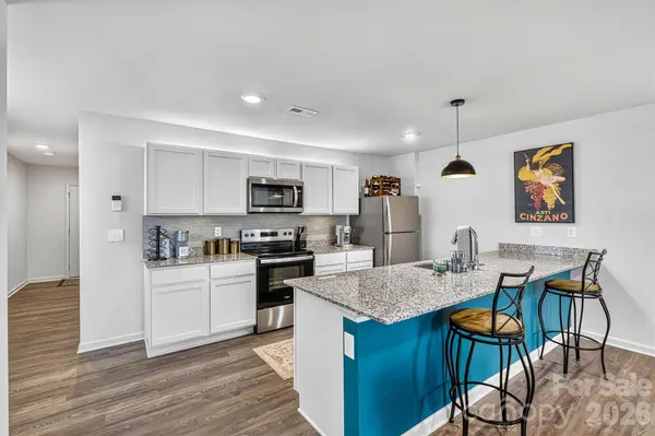1942 Tranquility CIR #G, Newton, NC 28658