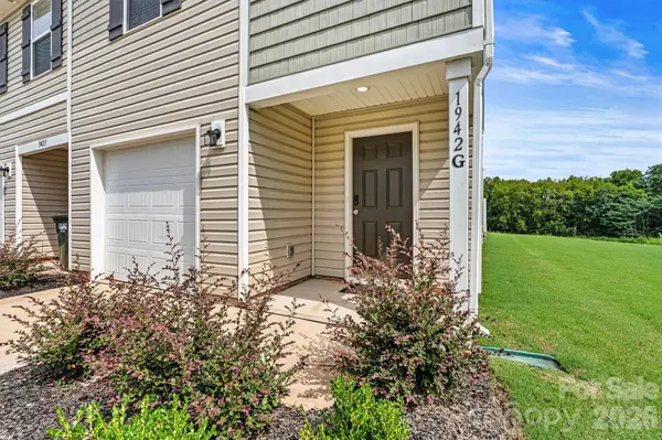 1942 Tranquility CIR #G, Newton, NC 28658