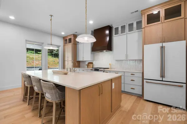 2670 Charleston CT, Claremont, NC 28610