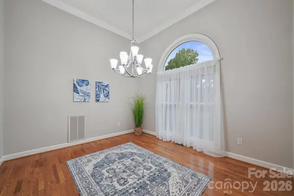 11 Greenway DR, Granite Falls, NC 28630