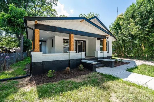 60 5th ST SE, Hickory, NC 28602