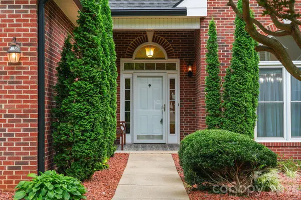11 Greenway DR, Granite Falls, NC 28630