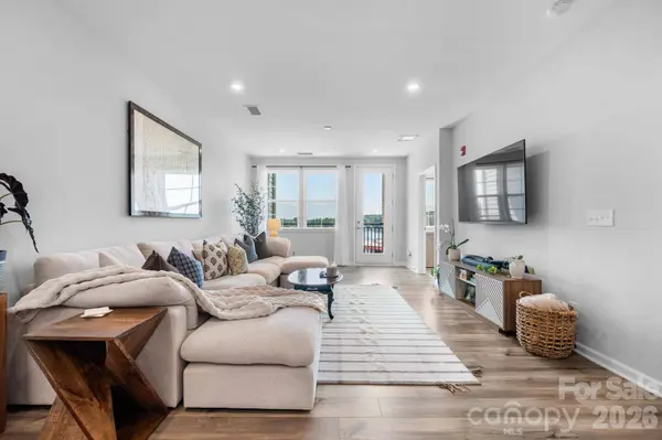 4455 Reed Creek DR #202, Sherrills Ford, NC 28673