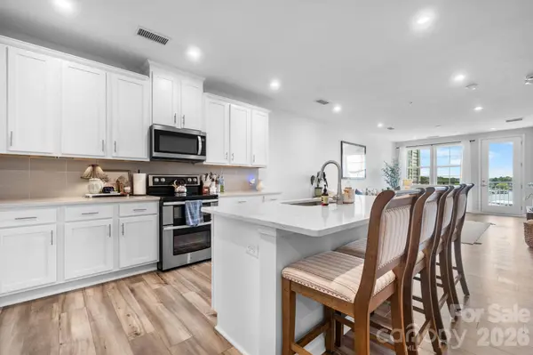 4455 Reed Creek DR #202, Sherrills Ford, NC 28673