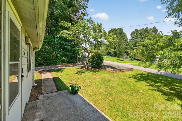 314 22nd Street CT SE, Hickory, NC 28602