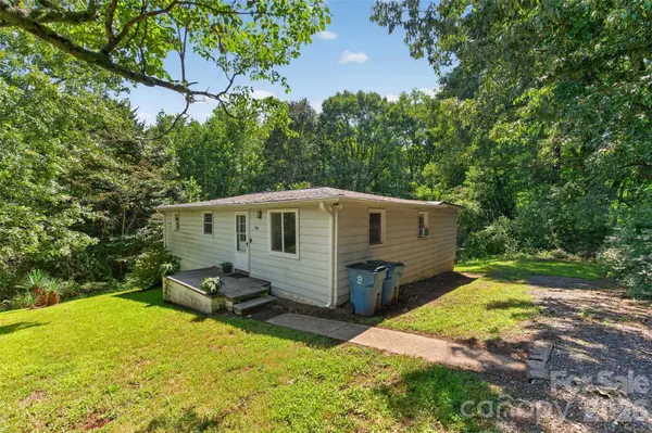 314 22nd Street CT SE, Hickory, NC 28602