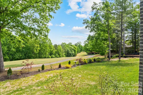 1116 Players Ridge RD, Hickory, NC 28601