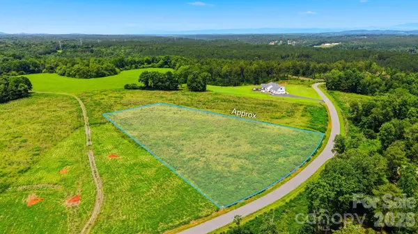 2093 Crestone WAY, Connelly Springs, NC 28612