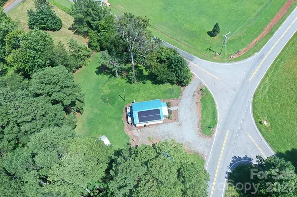 3392 Pearidge RD, Bostic, NC 28018