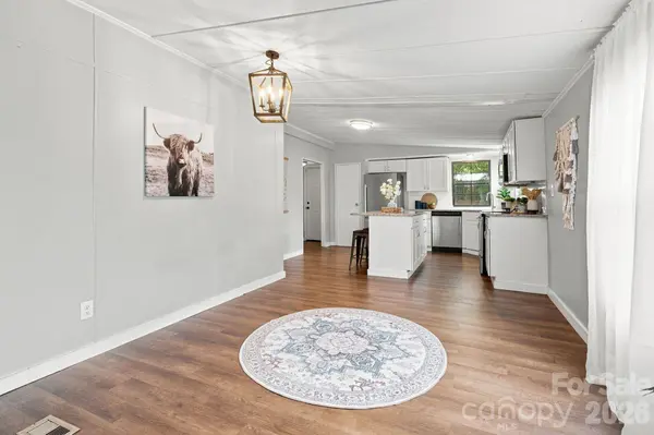 8099 River Bend DR, Claremont, NC 28610