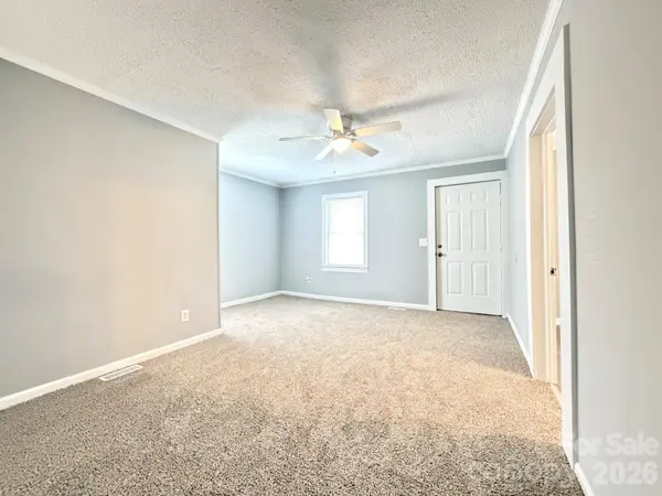 301 Magnolia ST, Granite Falls, NC 28630