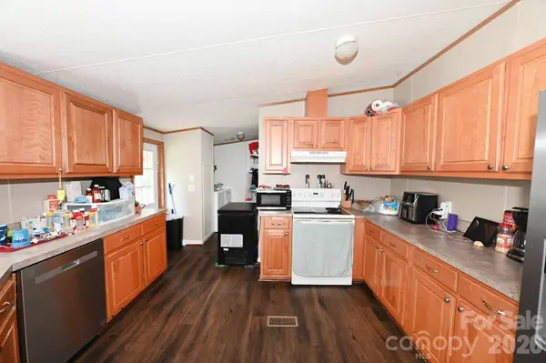 2348 John Coffey RD, Morganton, NC 28655