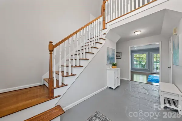 2593 Birdie LN NE, Conover, NC 28613