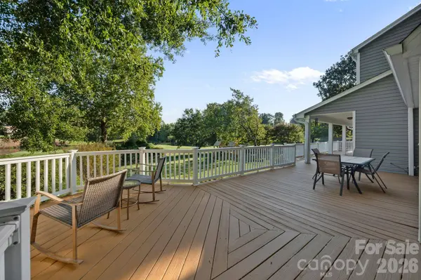 2593 Birdie LN NE, Conover, NC 28613