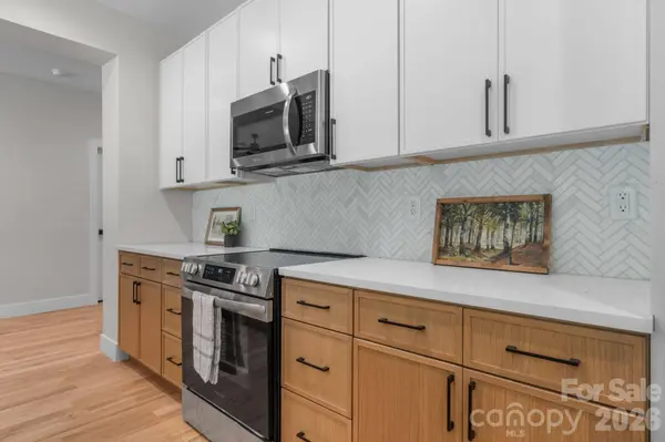 718 W 1st ST, Newton, NC 28658
