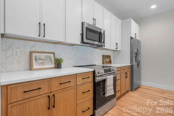 718 W 1st ST, Newton, NC 28658