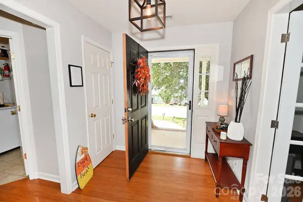 236 17th AVE SE, Hickory, NC 28602