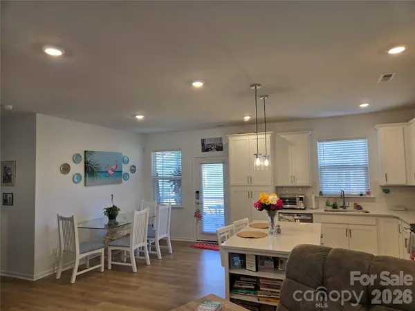324 Sunharvest LN, Indian Trail, NC 28079