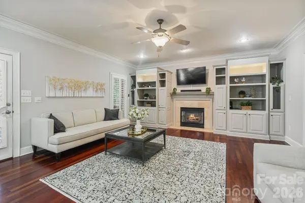 815 36TH Avenue PL NW, Hickory, NC 28601