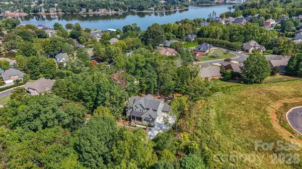 80 42nd Avenue DR NW, Hickory, NC 28601