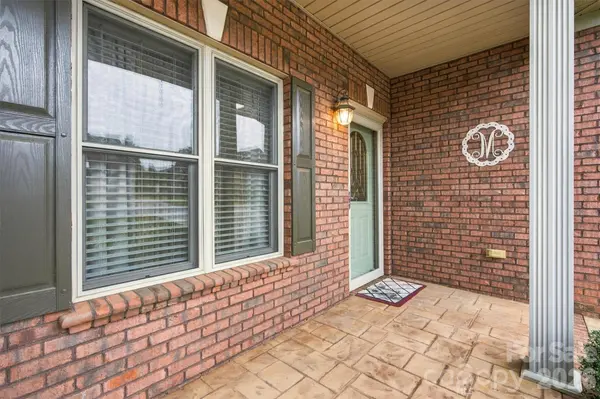 808 3rd ST NE, Conover, NC 28613