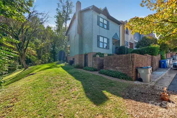 623 College AVE SW, Lenoir, NC 28645