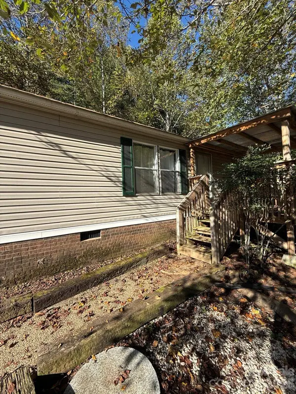 1516 Abington RD, Lenoir, NC 28645