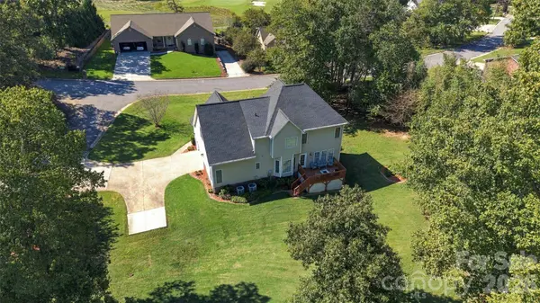 4858 Elmhurst DR NE, Hickory, NC 28601