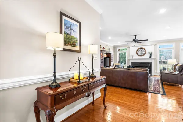 66 Hawks RDG, Hickory, NC 28601
