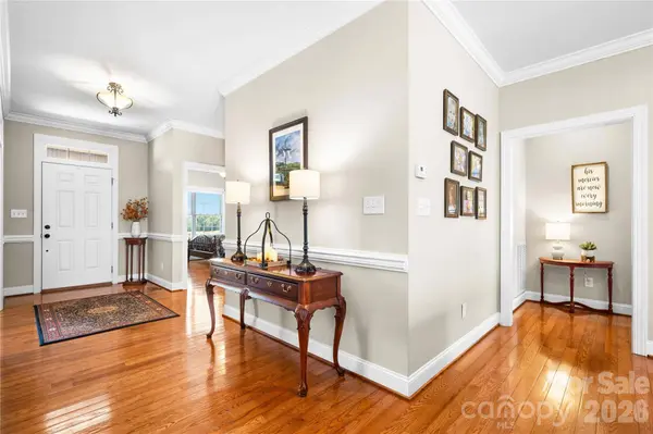 66 Hawks RDG, Hickory, NC 28601