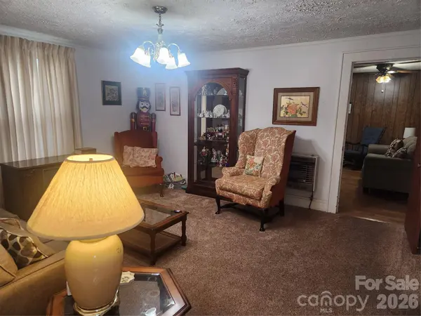 1327 21st Street ST NE #5-6/A, Hickory, NC 28601