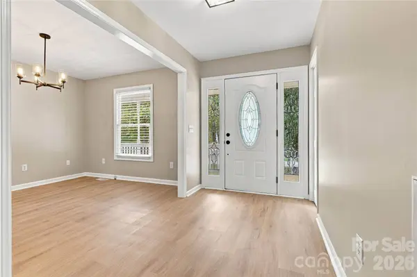 7861 Sarah DR, Denver, NC 28037