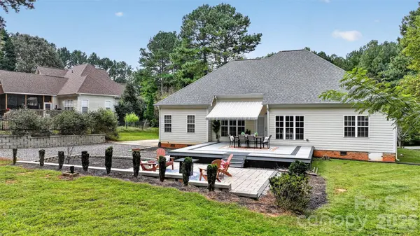 122 Maple View DR, Troutman, NC 28166