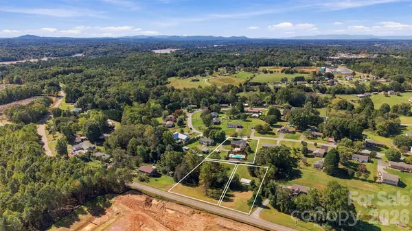 139 Greenlea CIR, Taylorsville, NC 28681