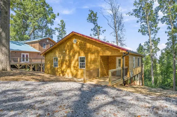 3530 Dogwood LN, Morganton, NC 28655
