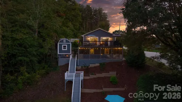 291 N Hughes BLVD, Hickory, NC 28601