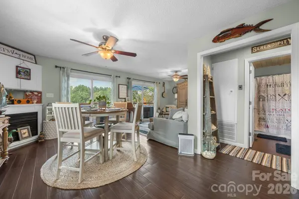 291 N Hughes BLVD, Hickory, NC 28601