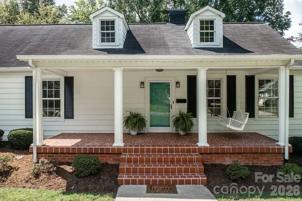 57 19th AVE NW, Hickory, NC 28601