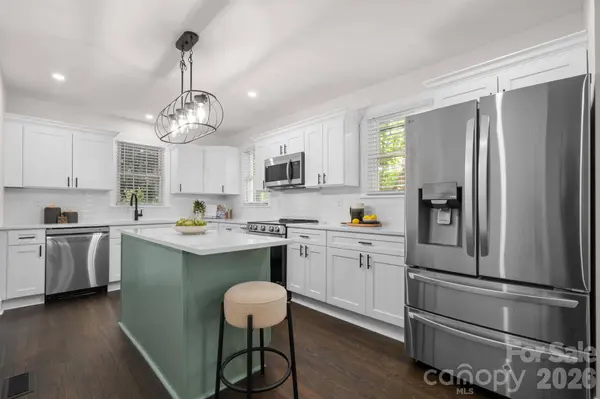 2232 Wilmore DR, Charlotte, NC 28203